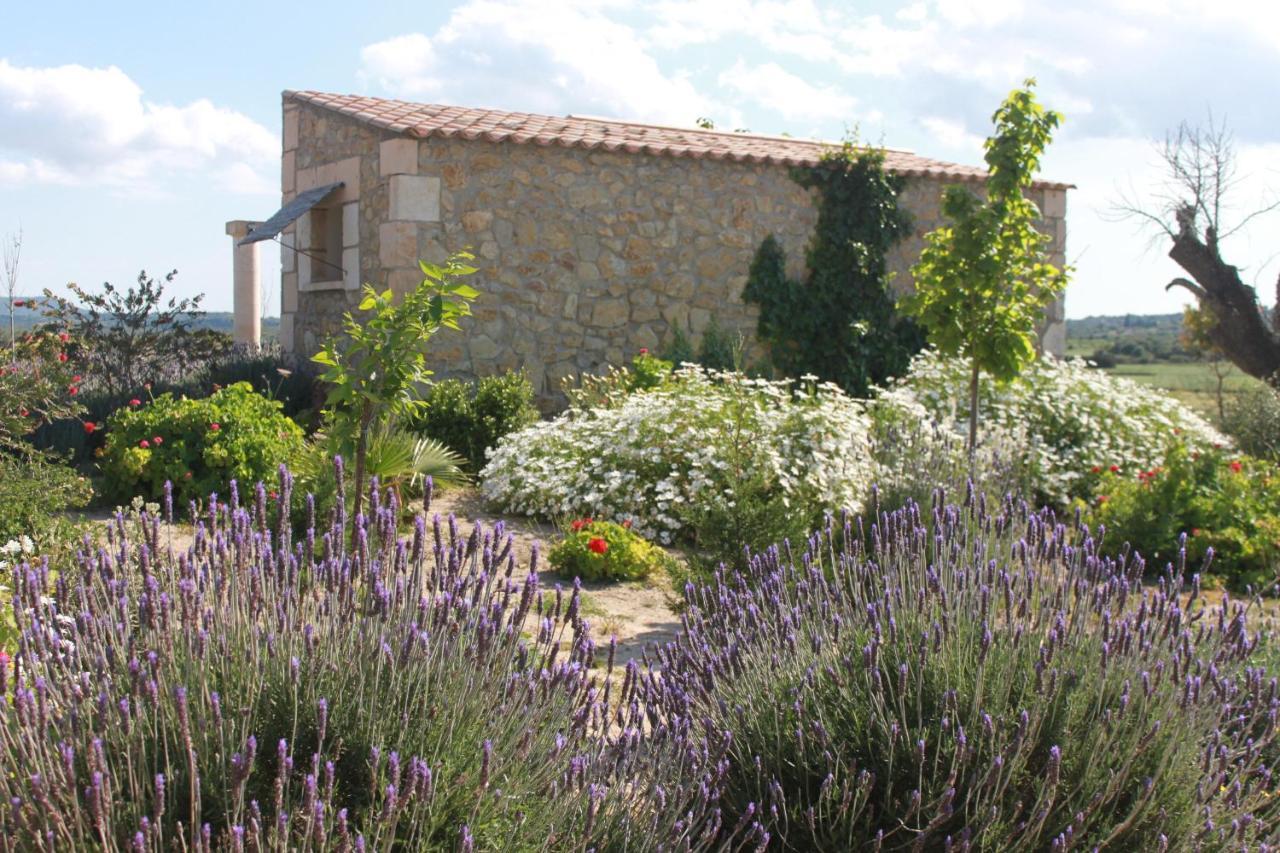 Agroturisme Es Raco De Maria Hotel Maria De La Salut Exterior photo