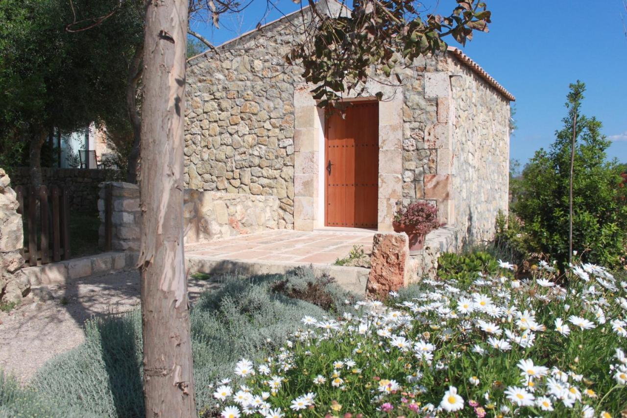 Agroturisme Es Raco De Maria Maria De La Salut Exterior photo