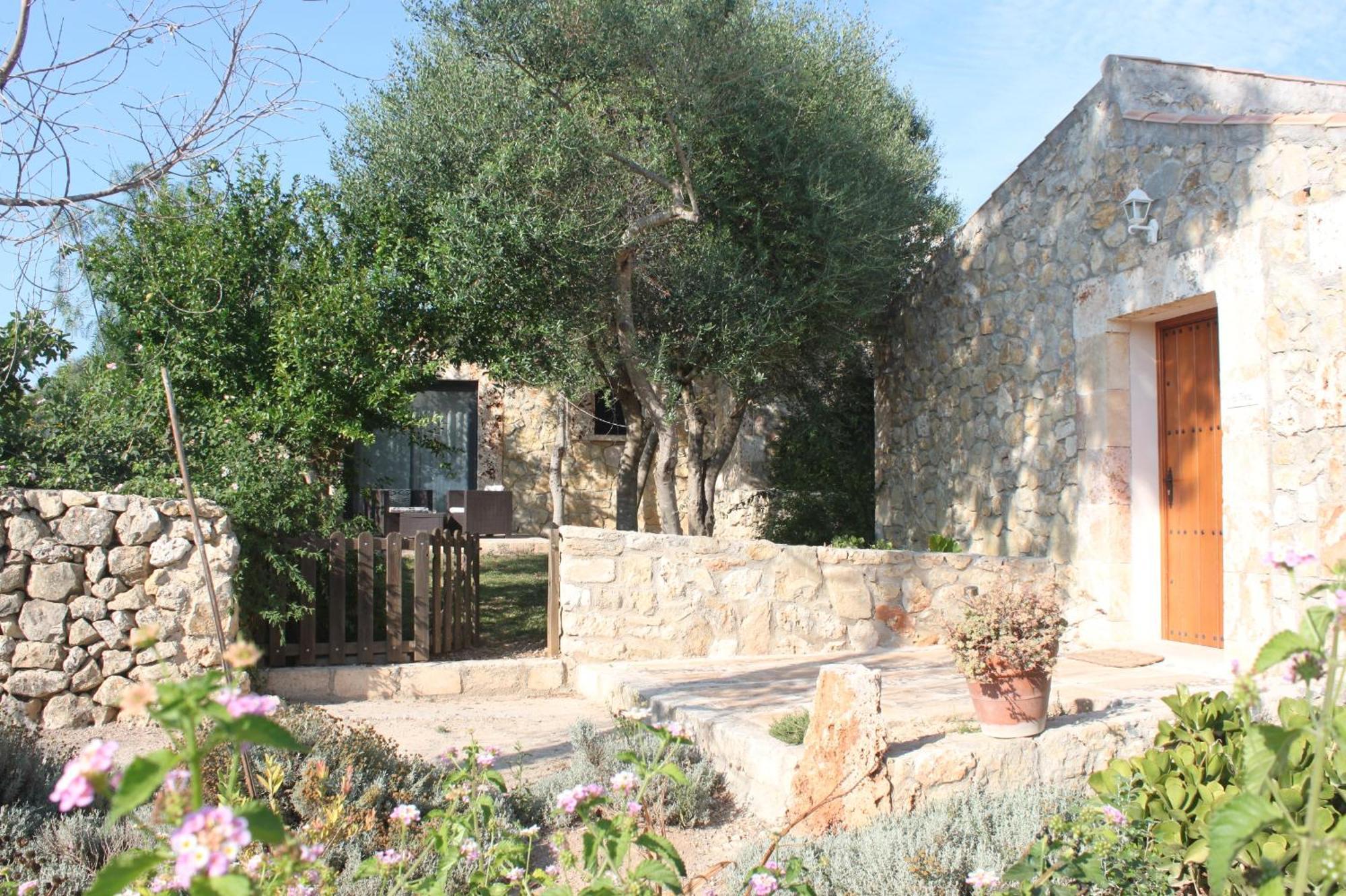 Agroturisme Es Raco De Maria Maria De La Salut Exterior photo